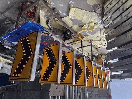 中卫中卫太阳能交通标牌的核心部件是电池,电池多久